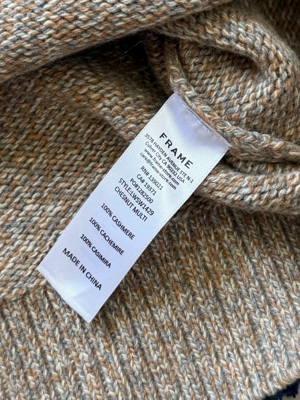 100% cashmere Frame Denim Puff Sleeve Crewneck Sweater in Olive Heather - Picture 3 of 5